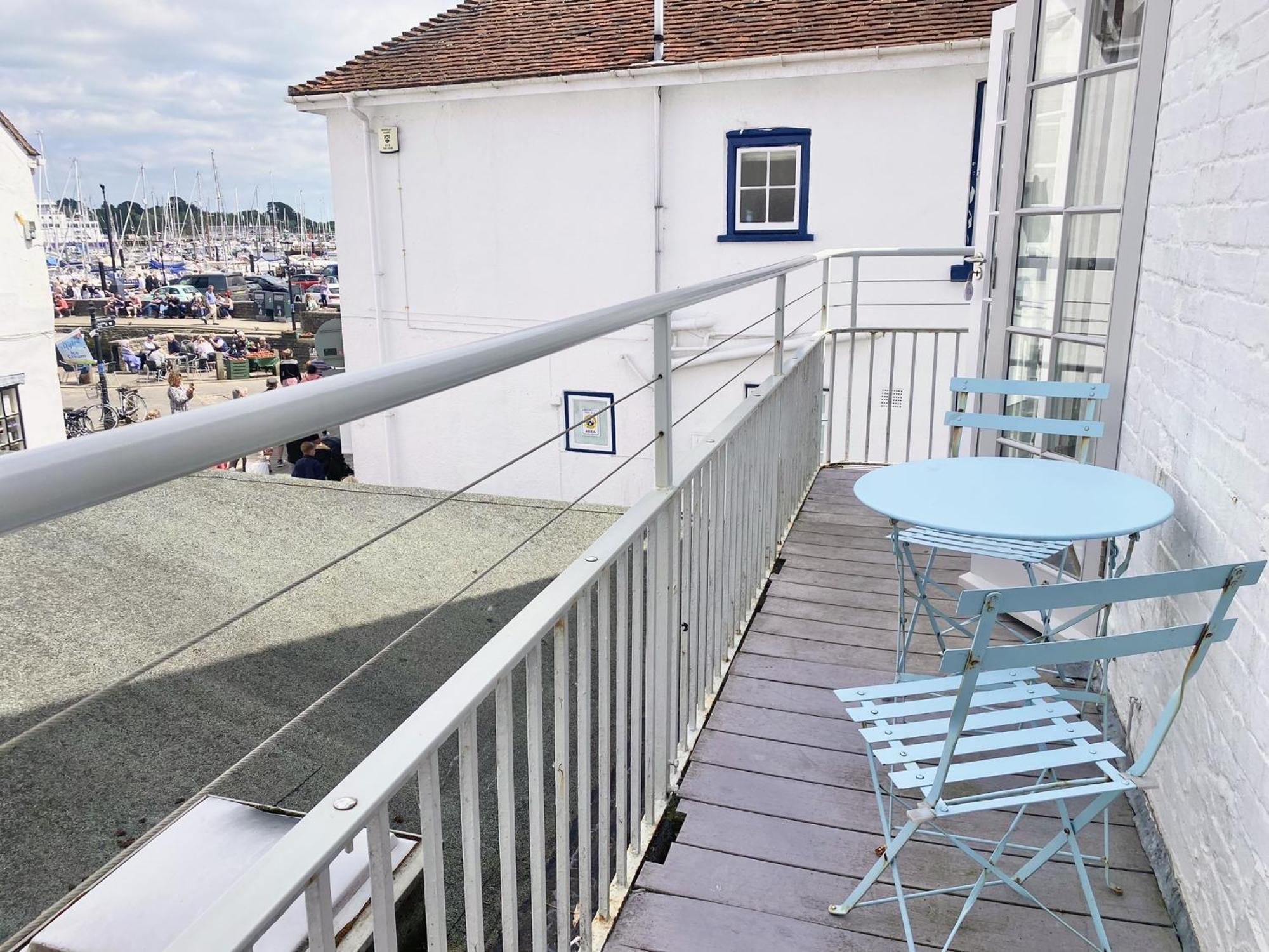 Stylish Cottage With Quay And River View Lymington Kültér fotó