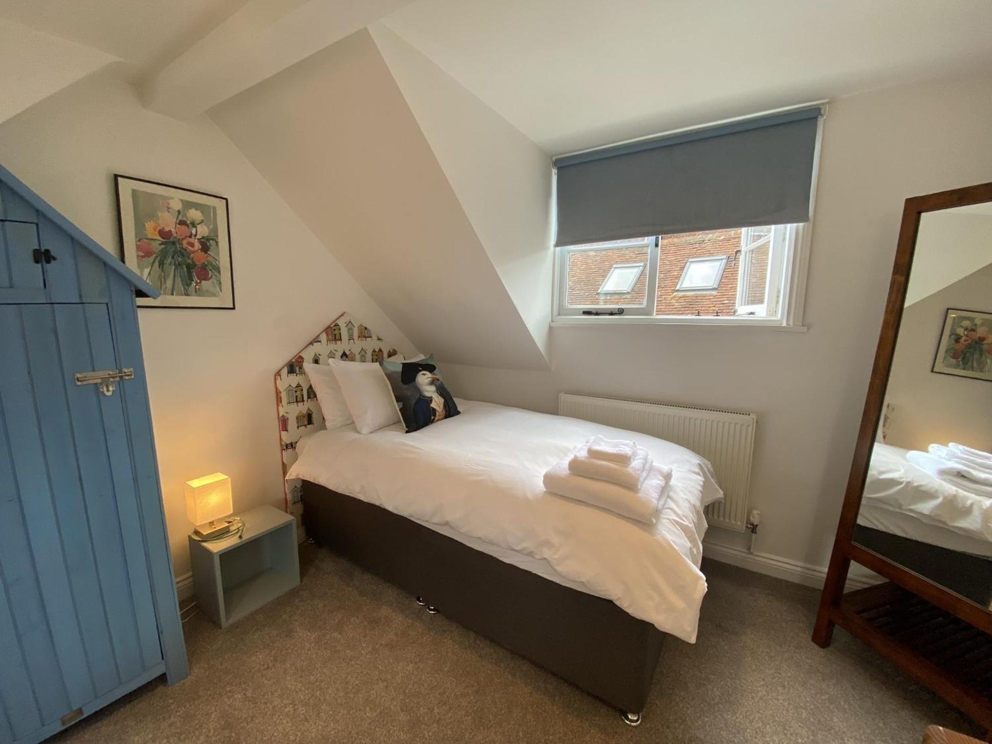 Stylish Cottage With Quay And River View Lymington Kültér fotó
